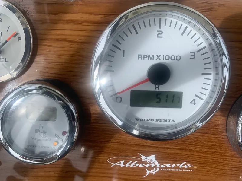 Slide: The Image of Albemarle 242 Center Console 2006 - 1463332