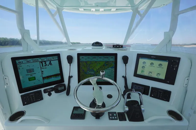 Slide: The Image of 2013 Yellowfin 42 - helm 2013 Yellowfin 42 Center Console - 1472157