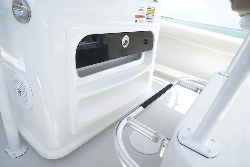 Slide: The Image of Parker Marine 210 Coastal - 9
