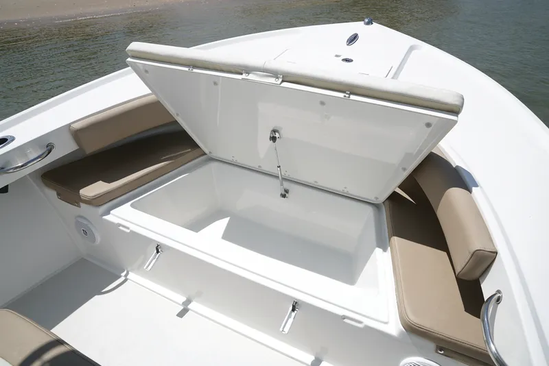 Slide: The Image of Parker Marine 210 Coastal - 5