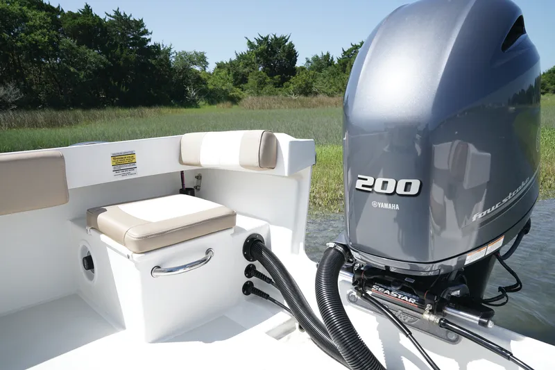 Slide: The Image of Parker Marine 230 Coastal Elite - 5