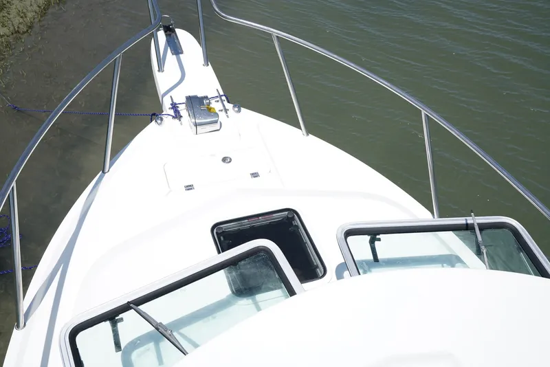 Slide: The Image of Parker Marine 217 Explorer - 6