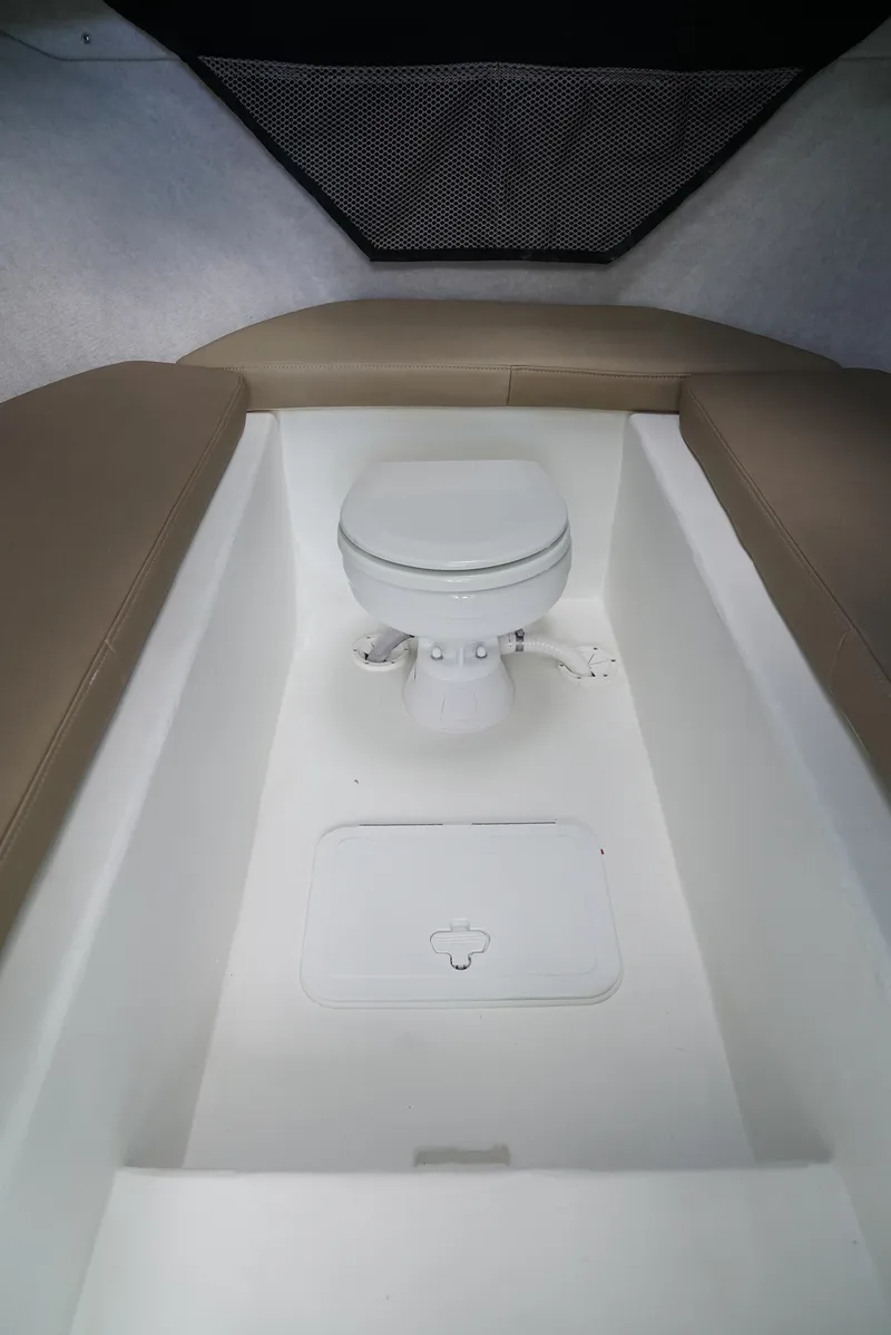 Slide: The Image of Parker Marine 287 Explorer - 7