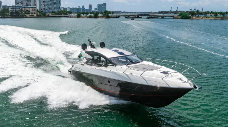 Slide: The Image of Sunseeker Predator 2019 - 1475691