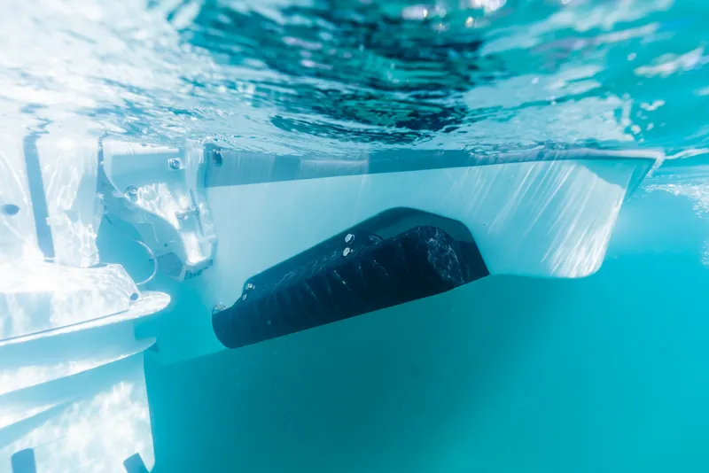 Slide: The Image of Sportsman 282 Open - 13