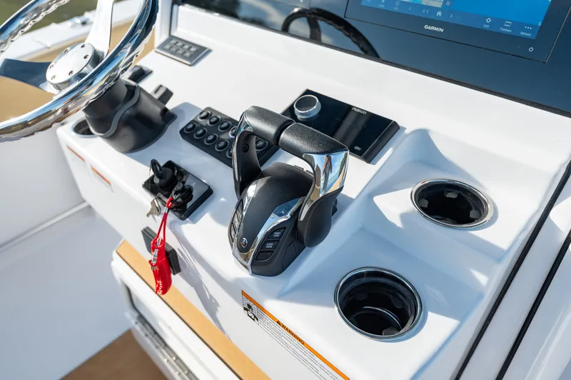 Slide: The Image of Sportsman 252 Open CC - 19