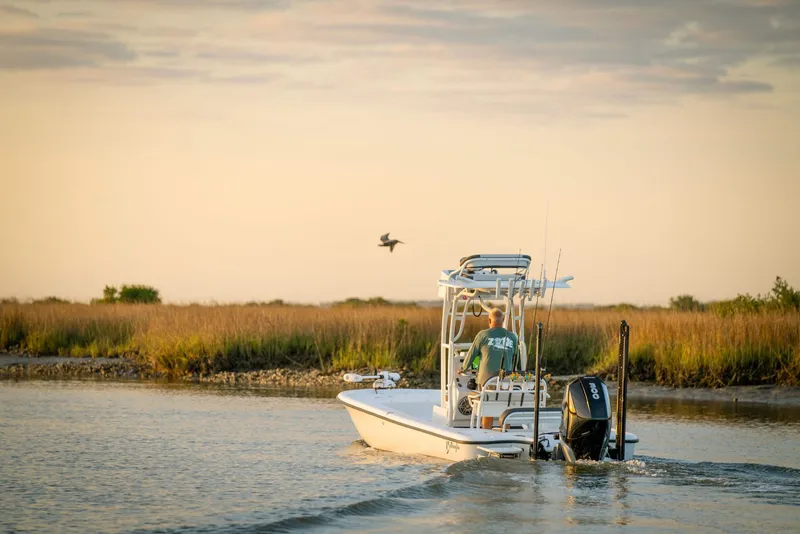 The Image of Yellowfin 24 Carbon Elite - 0