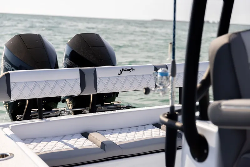 Slide: The Image of Yellowfin 26 Hybrid - 13