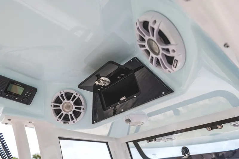 Slide: The Image of Sportsman Masters 267 Bay Boat - 9