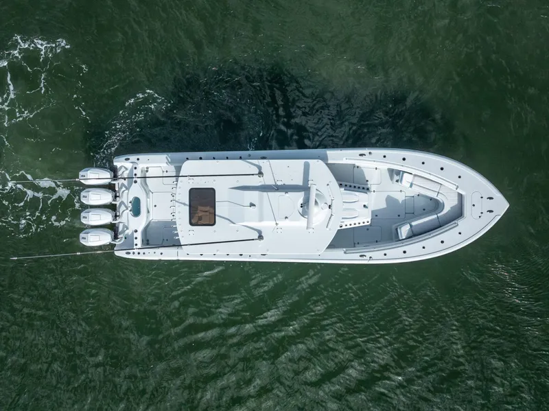 Slide: The Image of Yellowfin 42 Offshore - 5