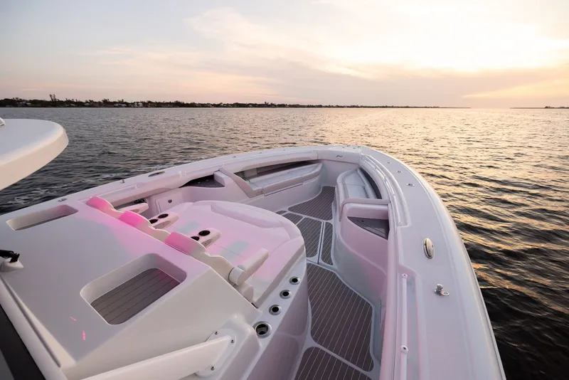 Slide: The Image of Yellowfin 54 Offshore - 3