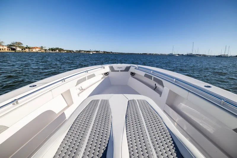 Slide: The Image of Invincible 39 Open Fisherman - 7