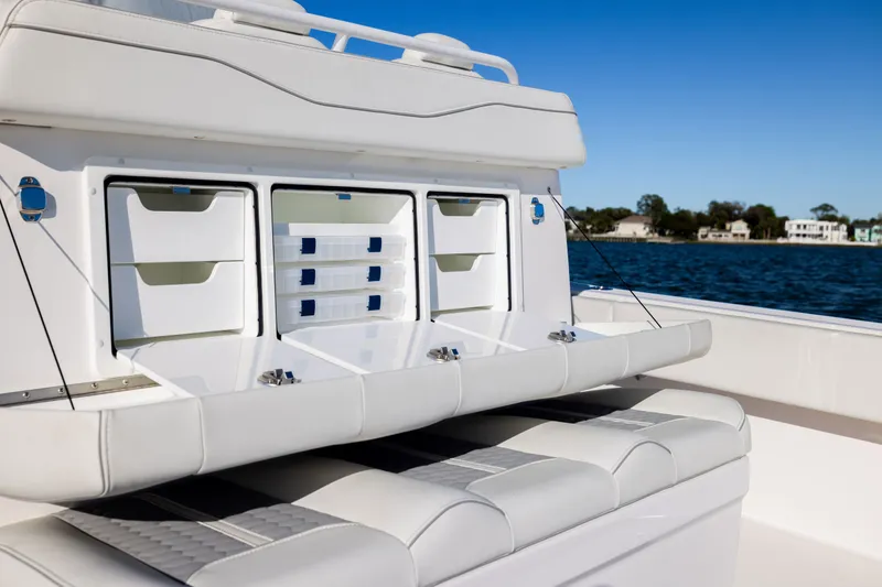 Slide: The Image of Invincible 39 Open Fisherman - 10