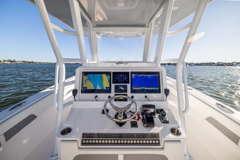 Slide: The Image of Invincible 39 Open Fisherman - 8