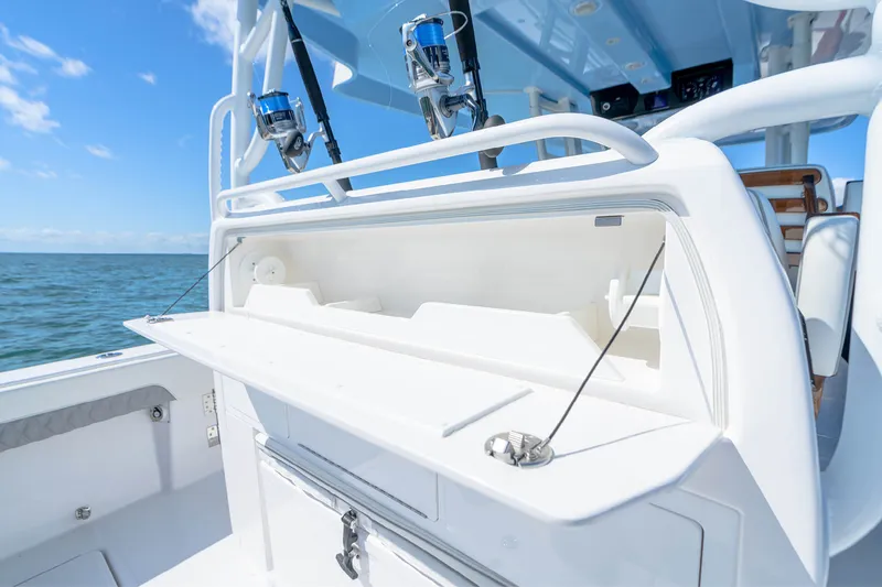 The Image of Invincible 43 Open Fisherman - 0