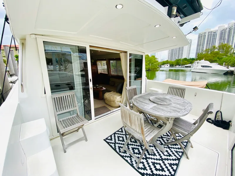 Slide: The Image of Navigator 5700 Rival 2003 - 1480624