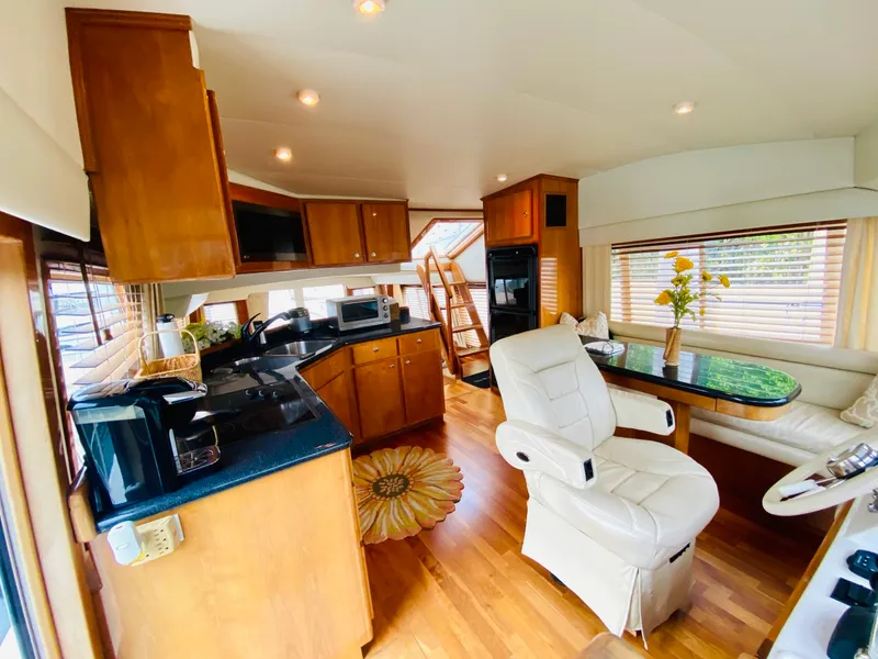 Slide: The Image of Navigator 5700 Rival 2003 - 1480660