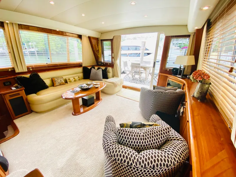 Slide: The Image of Navigator 5700 Rival 2003 - 1480668