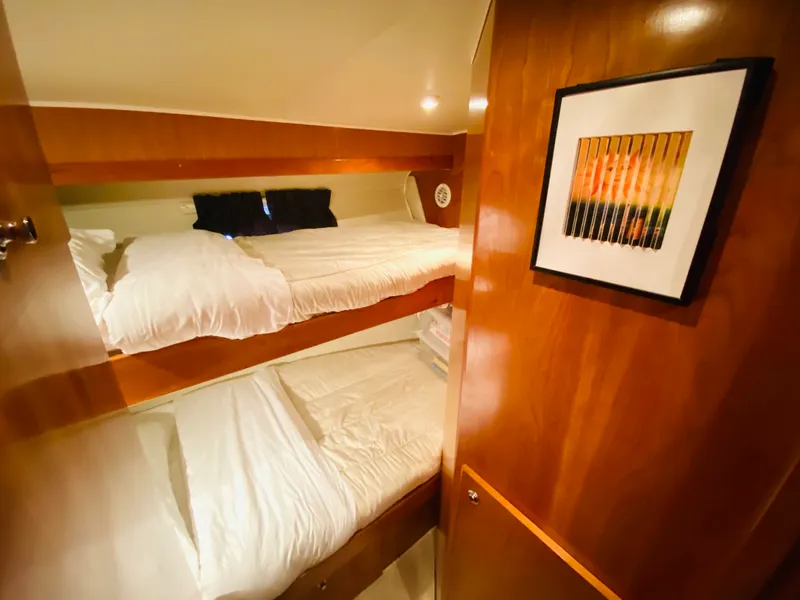 Slide: The Image of Navigator 5700 Rival 2003 - 1480891