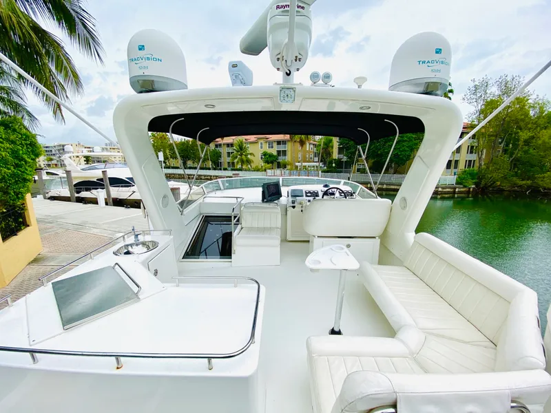 Slide: The Image of Navigator 5700 Rival 2003 - 1480928