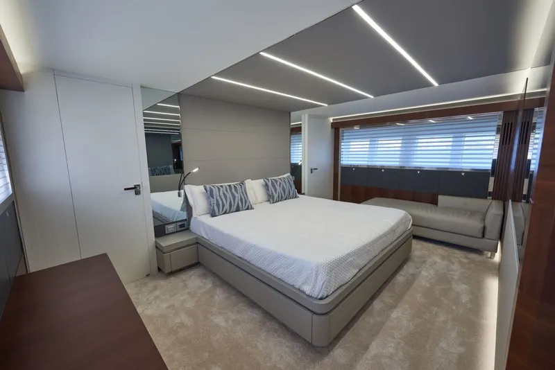 Slide: The Image of Astondoa 80 Flybridge 2020 - 1484825