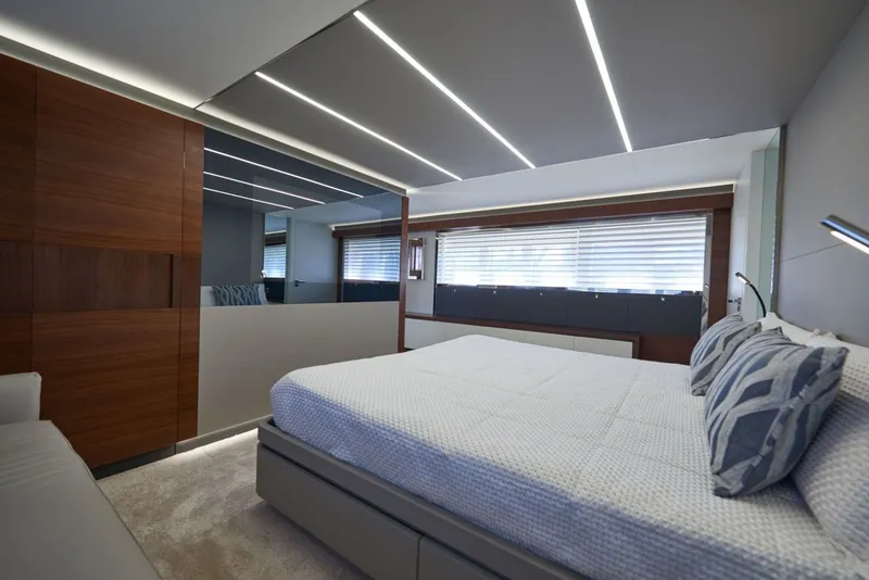 Slide: The Image of Astondoa 80 Flybridge 2020 - 1484827