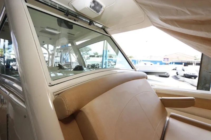 Slide: The Image of Scout 345 CC 2012 - 1487585