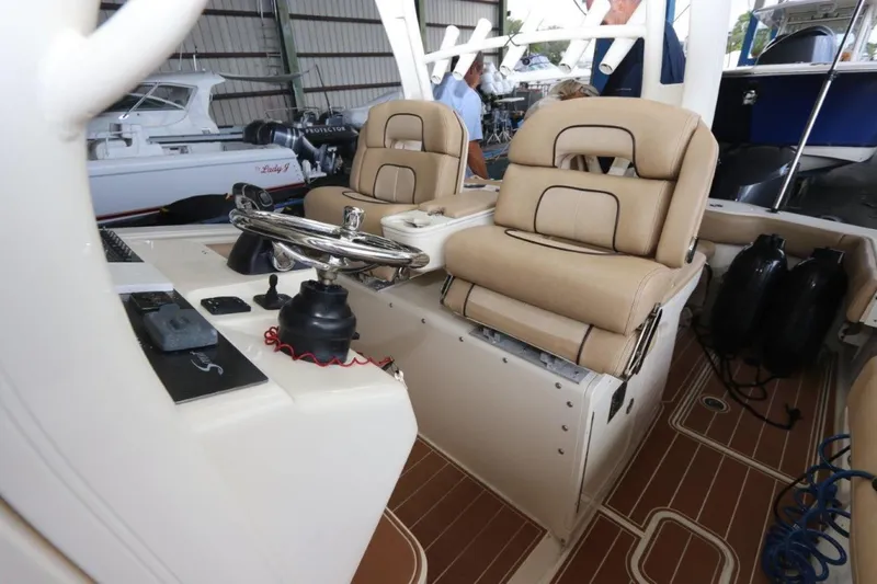 Slide: The Image of Scout 345 CC 2012 - 1487592