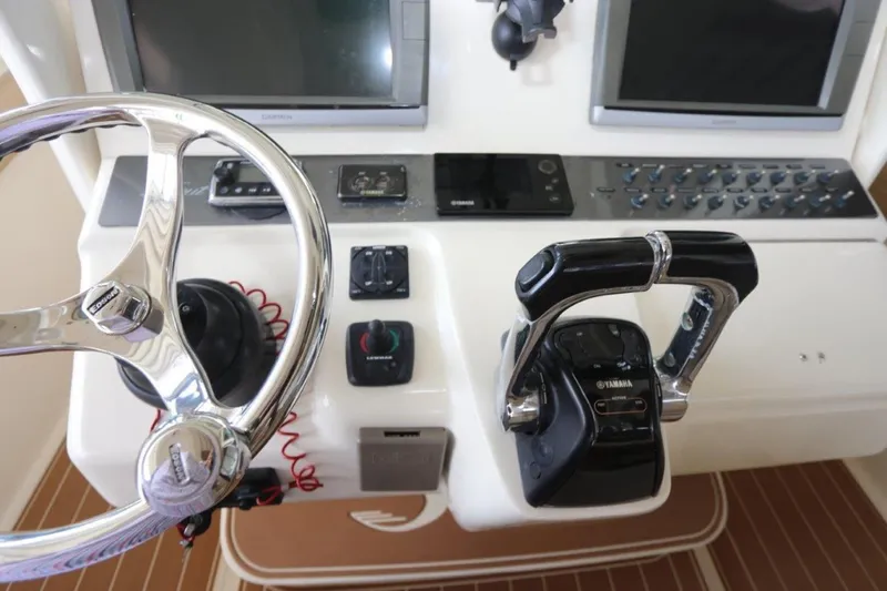 Slide: The Image of Scout 345 CC 2012 - 1487595