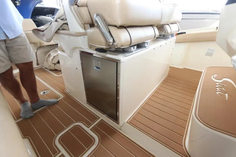 Slide: The Image of Scout 345 CC 2012 - 1487600