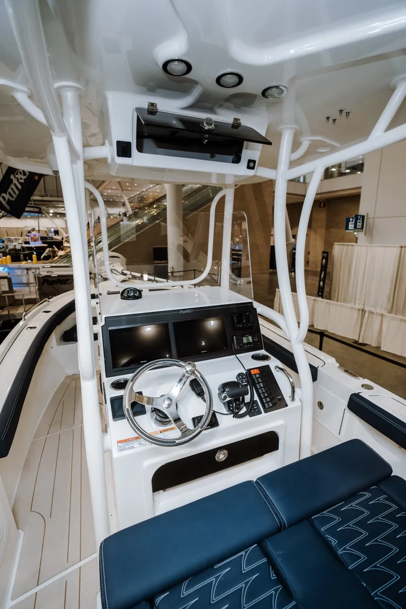 Slide: The Image of Parker Marine 230 Coastal Elite - 5