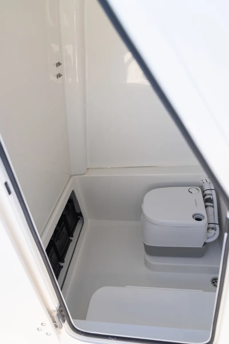 Slide: The Image of Parker Marine 254 Fathom - 14