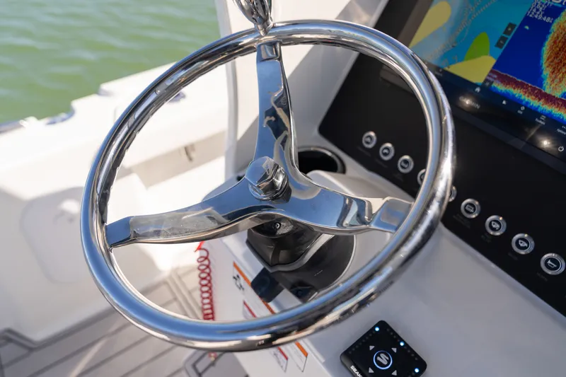 Slide: The Image of Parker Marine 254 Fathom - 13