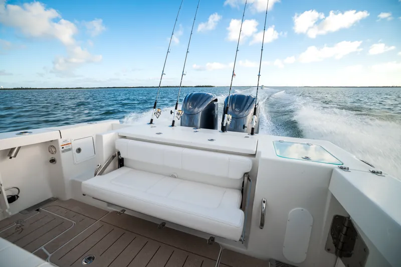 Slide: The Image of Parker Marine 294 Fathom - 3