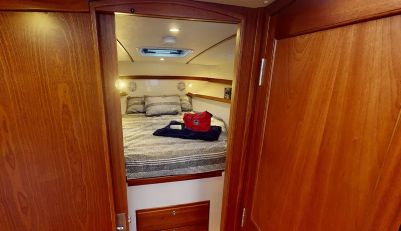 Slide: The Image of North Coast 415HT Cruise - 8