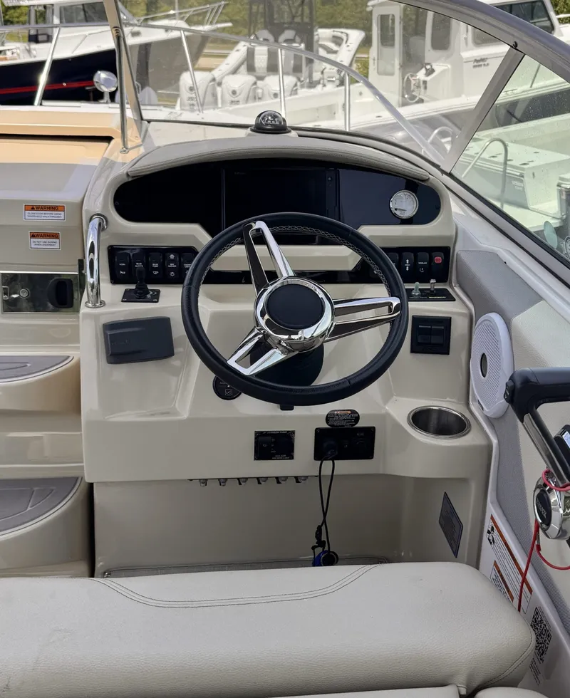 Slide: The Image of Regal 26 Express 2021 - 2