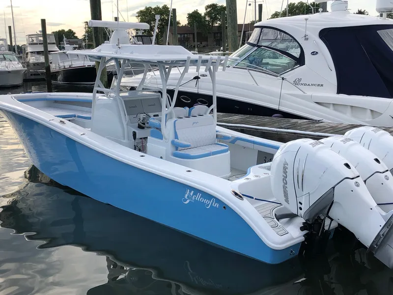 The Image of Yellowfin 34 Offshore - 1