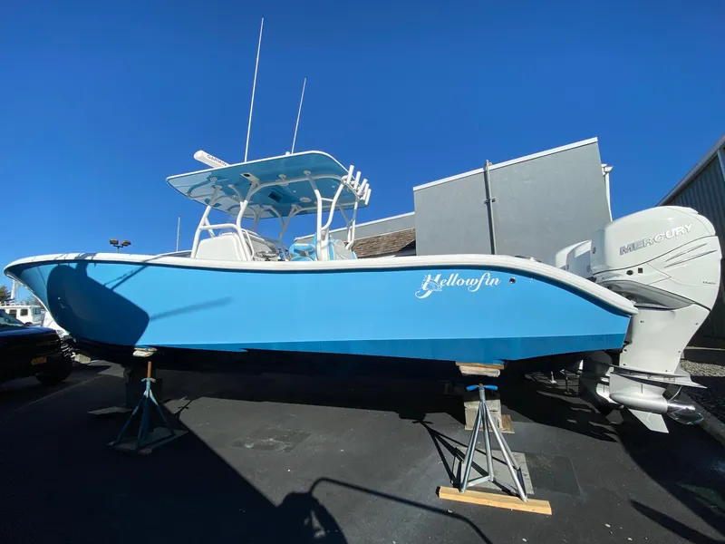Slide: The Image of Yellowfin 34 Offshore - 0