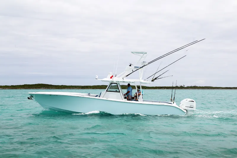 Slide: The Image of Yellowfin 39 Offshore - 1