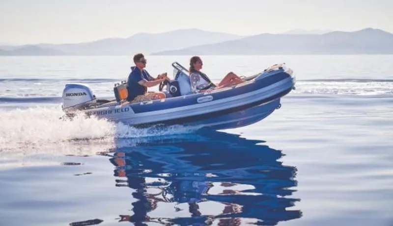 Slide: The Image of Highfield 390 DL 2022 - 1523110