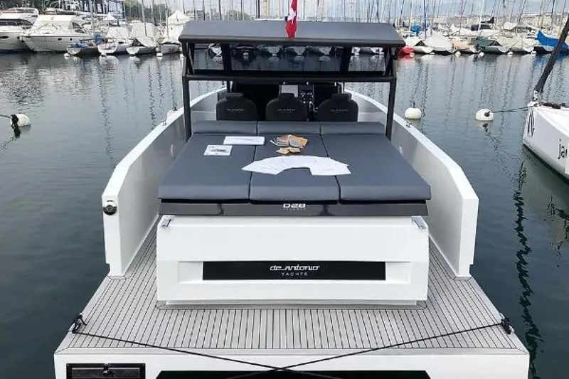 Slide: The Image of De Antonio D28 Xplorer 2022 - 1532459