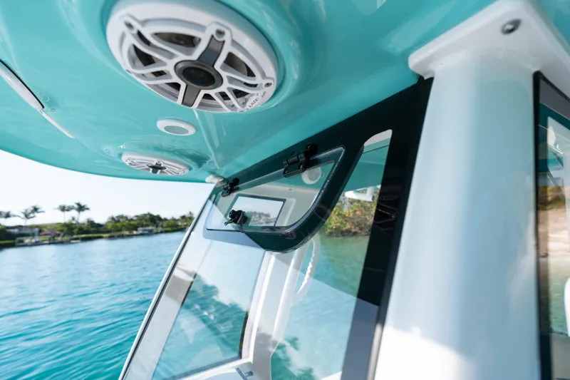 Slide: The Image of Sportsman 227 Bay Boat - 10