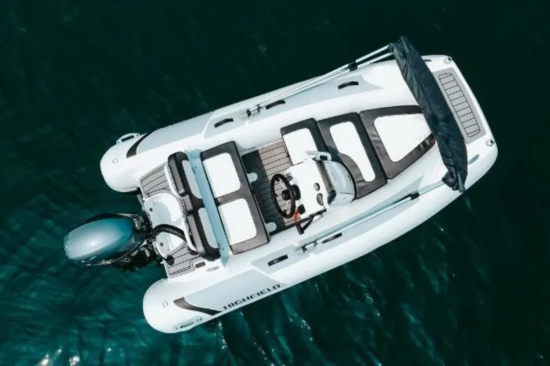 Slide: The Image of Highfield Sport 330 2022 - 1533489