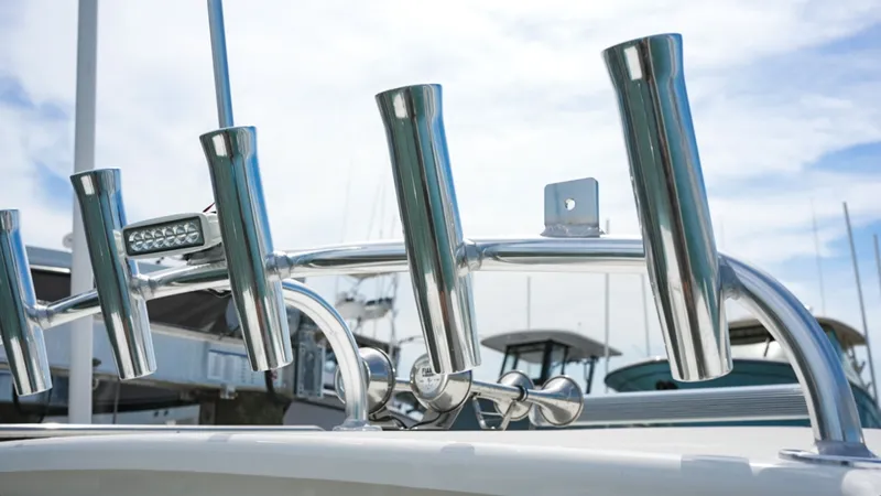Slide: The Image of Parker Marine 227 Explorer - 6
