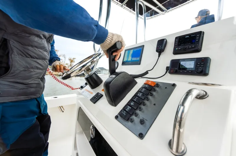 Slide: The Image of Parker Marine 180 Coastal - 3