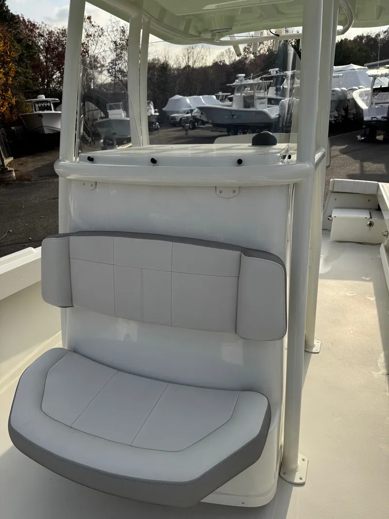Slide: The Image of Parker Marine 2023 Parker 23 SE Center Console 2023 - 5