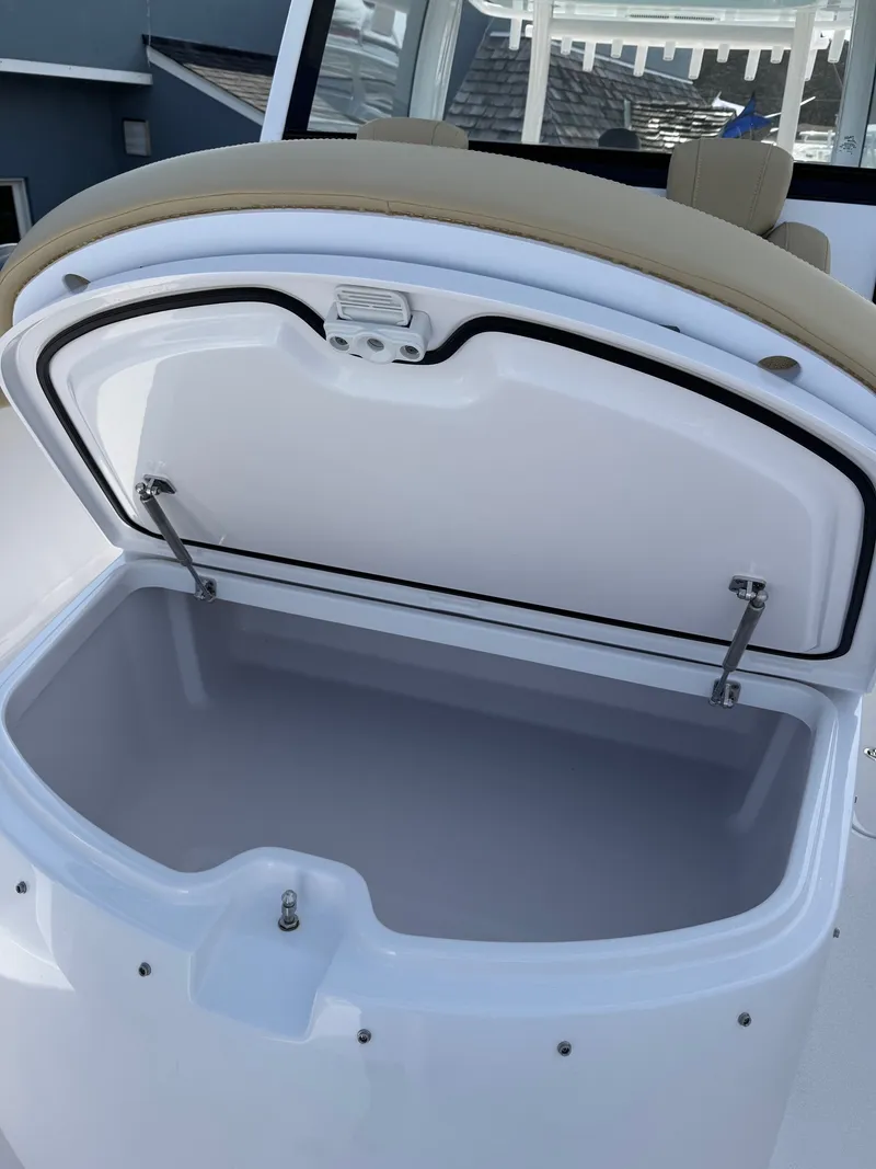 Slide: The Image of Phenom 2026 Phenom 37 Center Console 2026 - 26