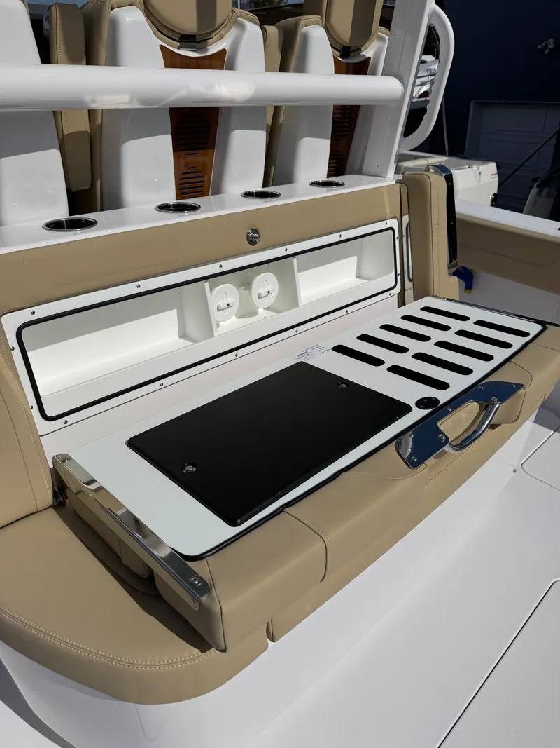 Slide: The Image of Phenom 2026 Phenom 37 Center Console 2026 - 14