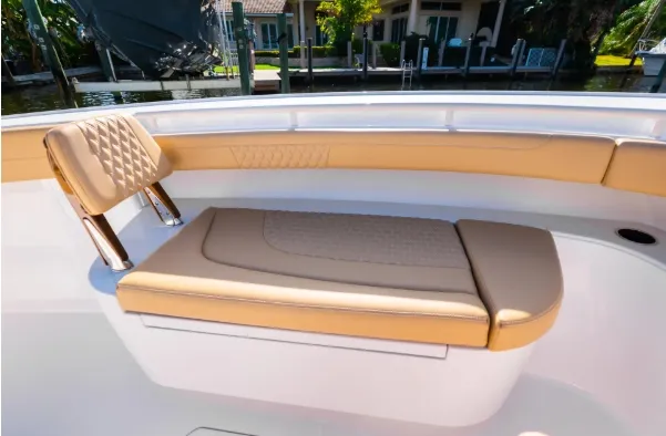 Slide: The Image of Phenom 34 Center Console 2026 - 11