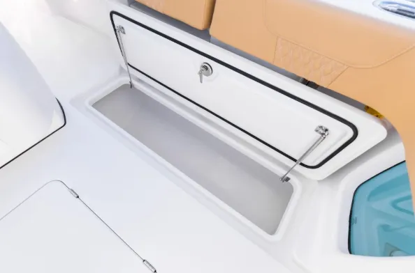 Slide: The Image of Phenom 34 Center Console 2026 - 22